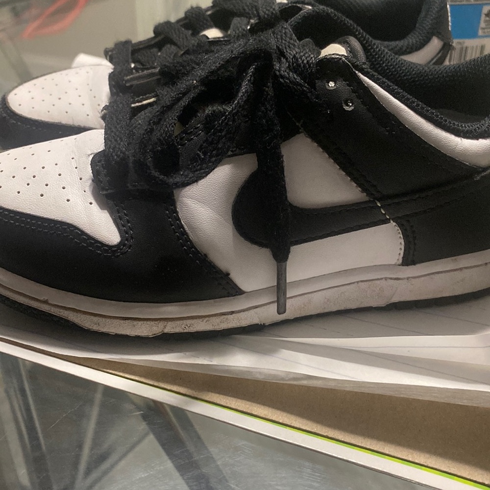 Black and white Nike dunk 1 size 1 little kids boys or girls